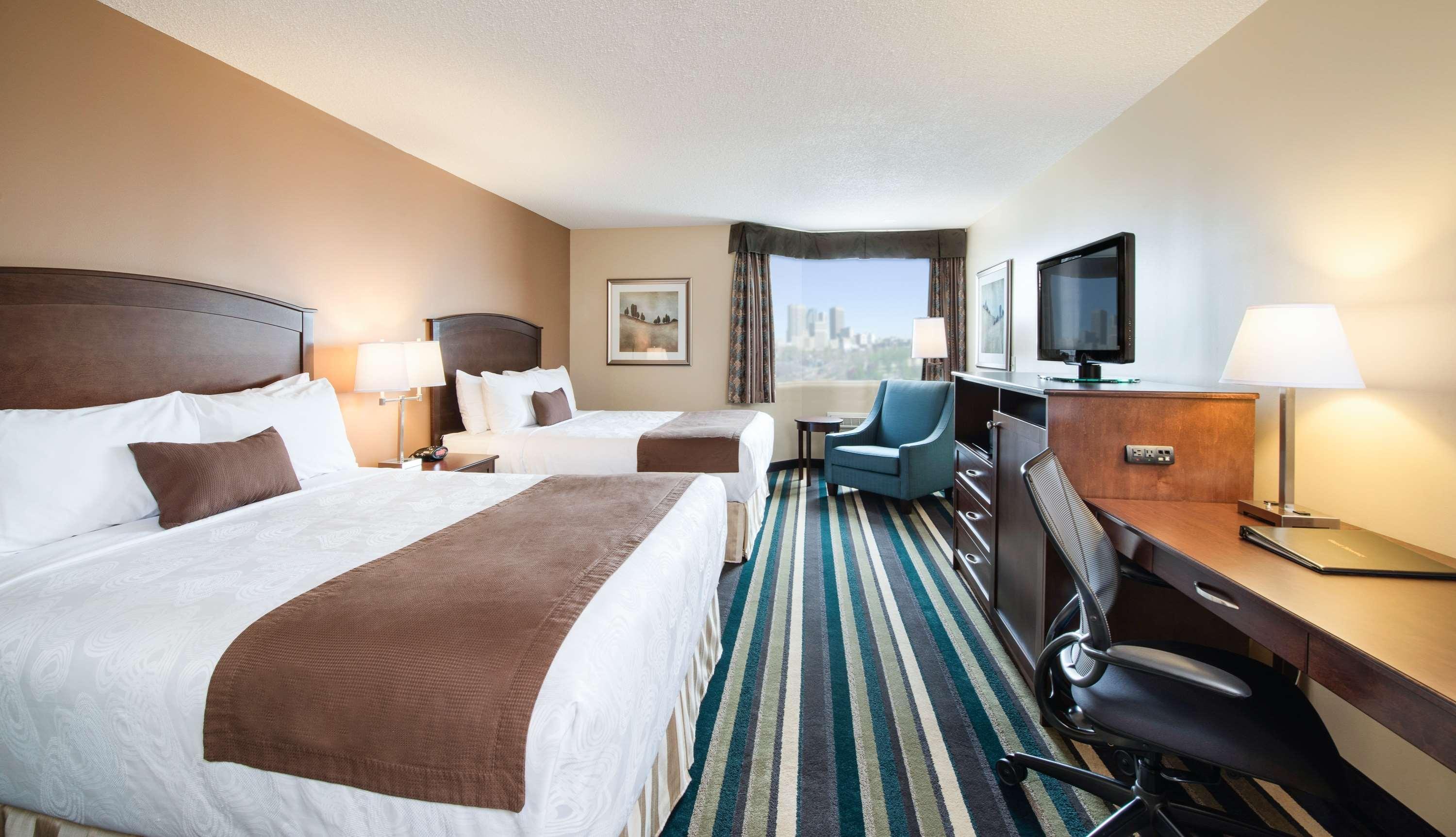 Best Western Plus Winnipeg Airport Hotel Exterior photo