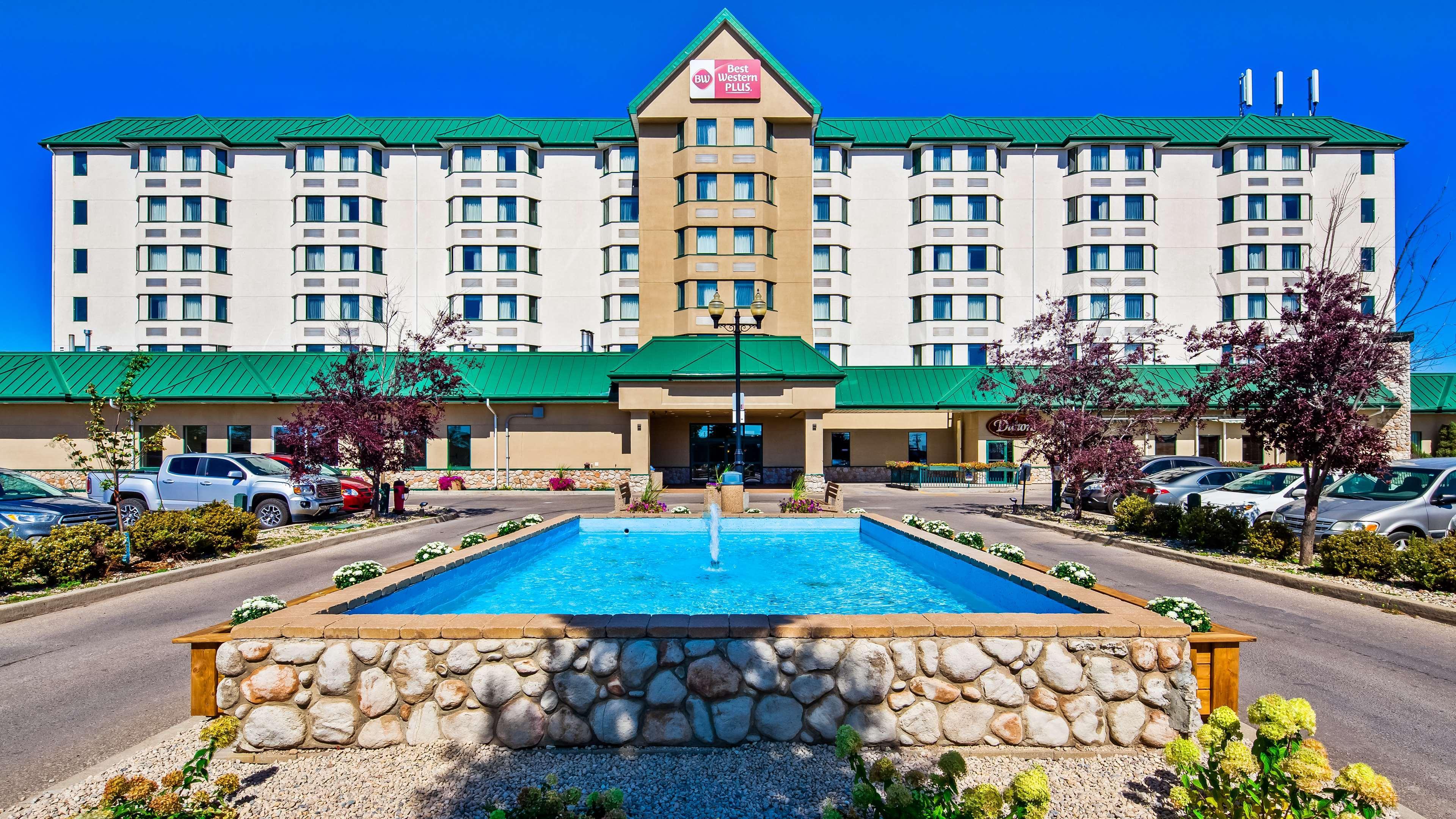 Best Western Plus Winnipeg Airport Hotel Exterior photo