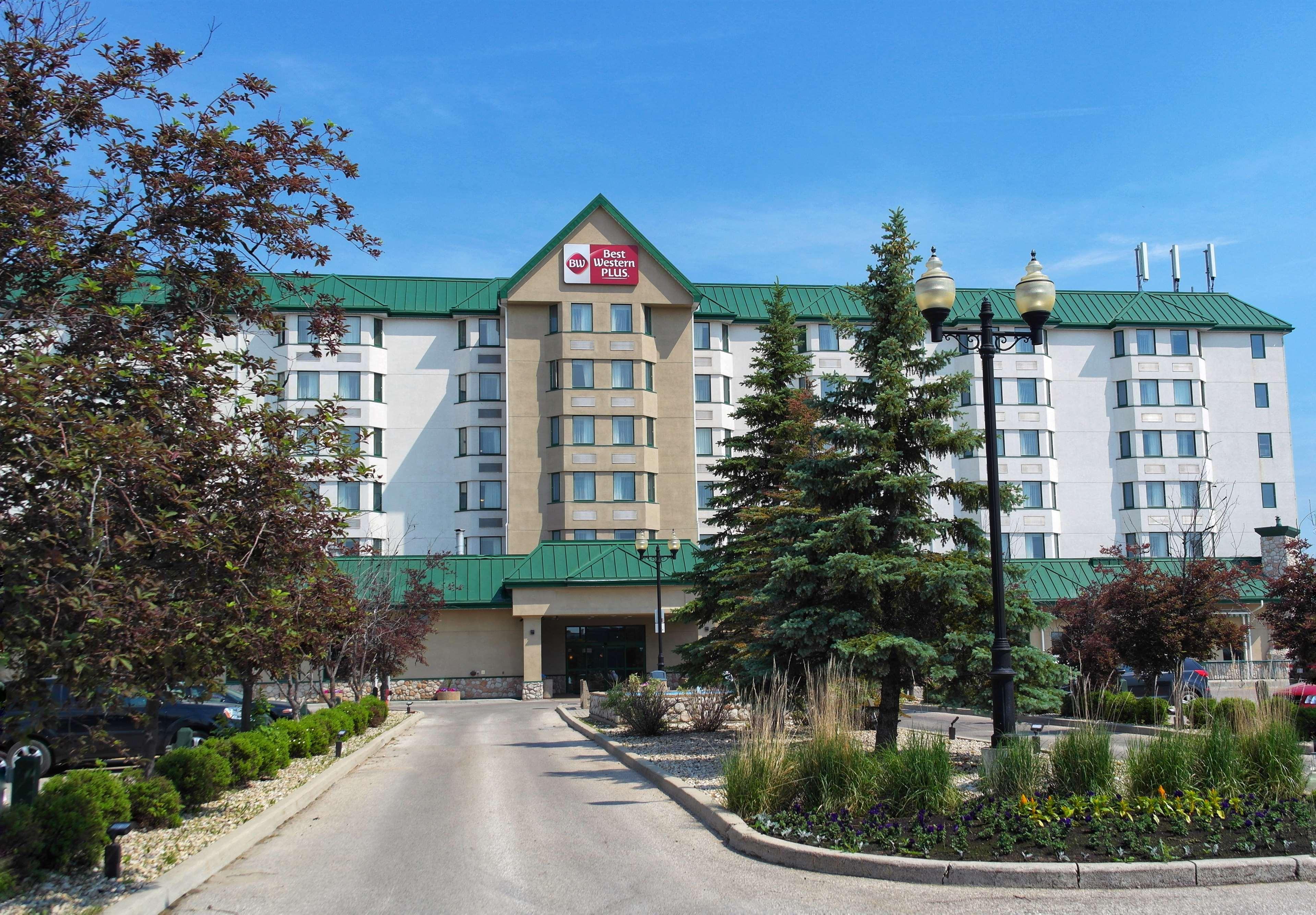 Best Western Plus Winnipeg Airport Hotel Exterior photo