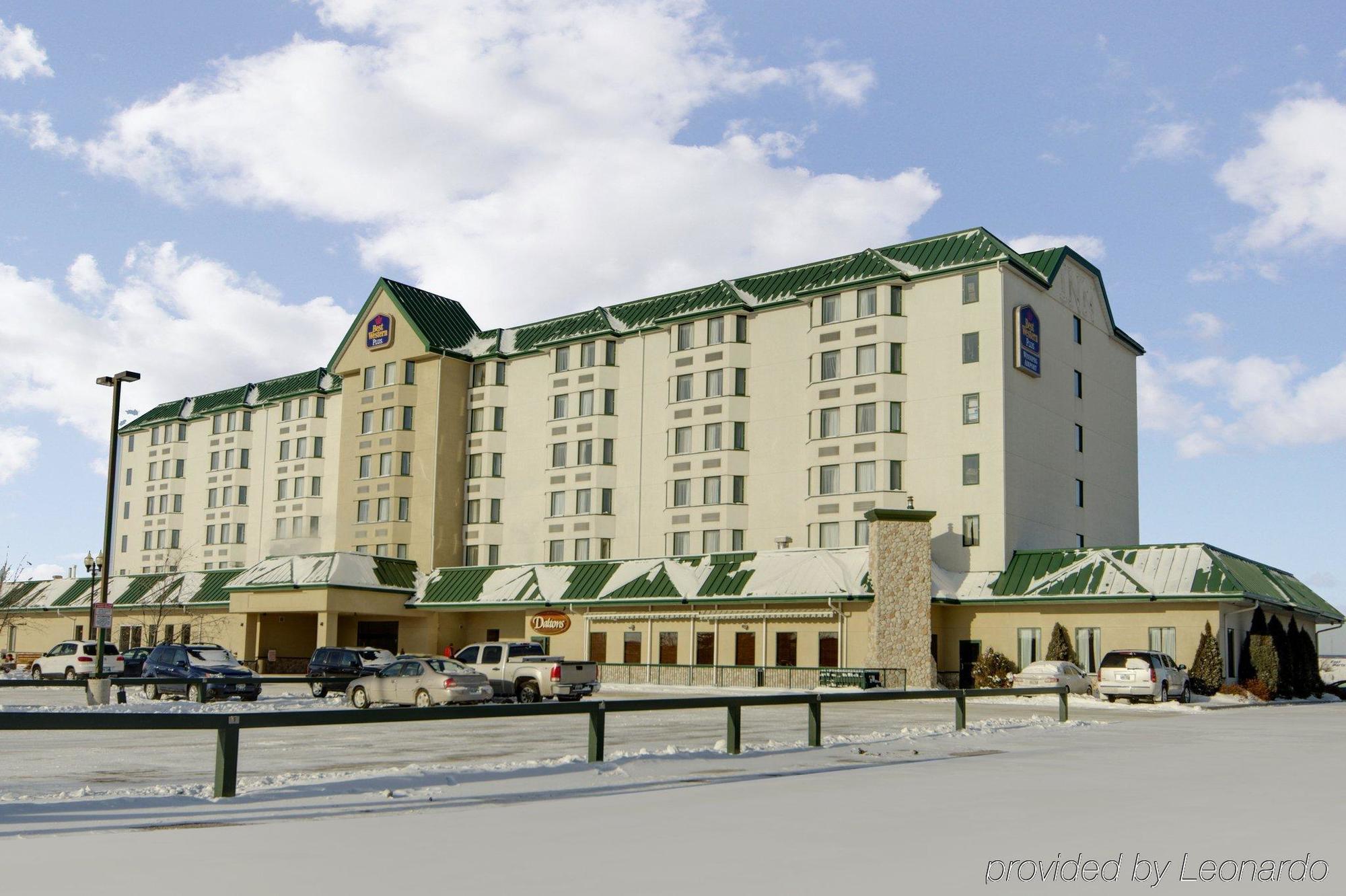 Best Western Plus Winnipeg Airport Hotel Exterior photo